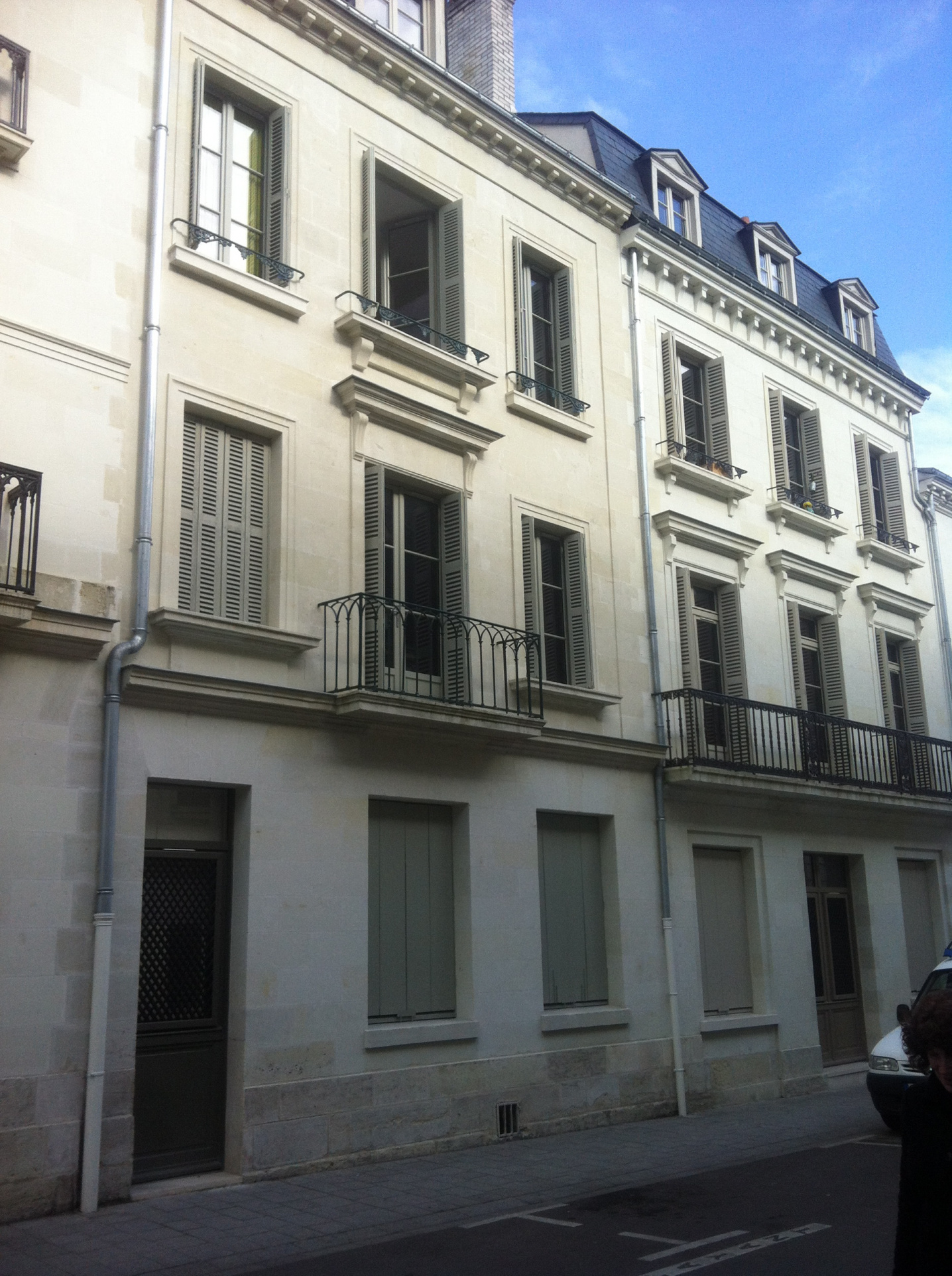 136 rue michelet 37000 tours